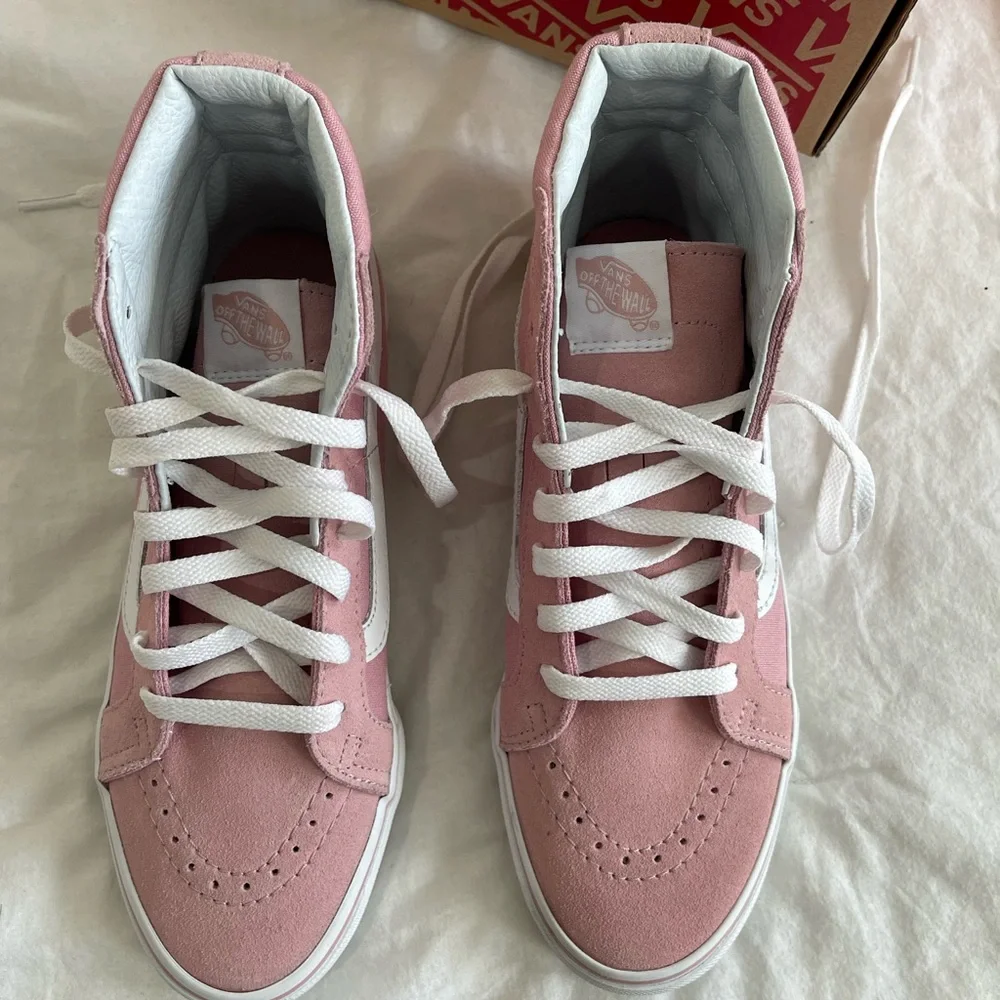 Vans - Picture 2 of 3